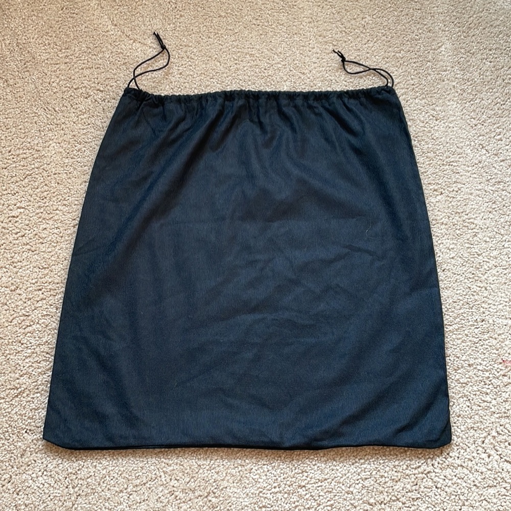 TUMI Drawstring Black Dust Bag - Picture 2 of 3